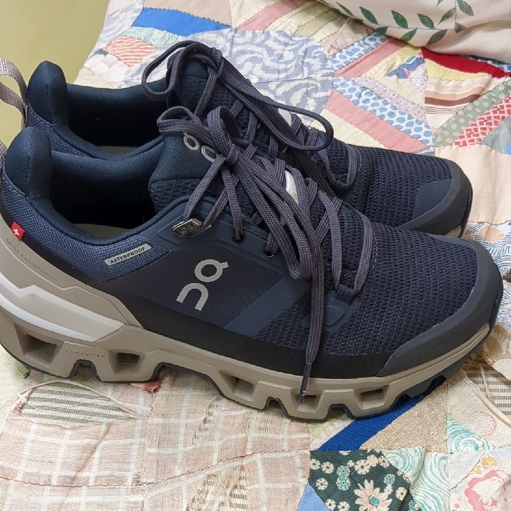 On Running/On Cloud Cloudwander Waterproof Shoes - image 3